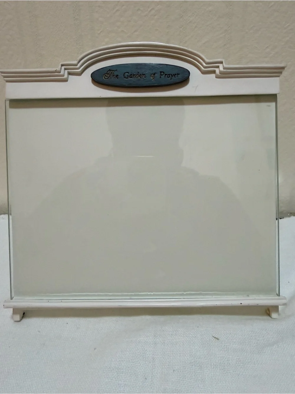 Thomas Kinkade The Garden of Prayer Glass Picture Frame